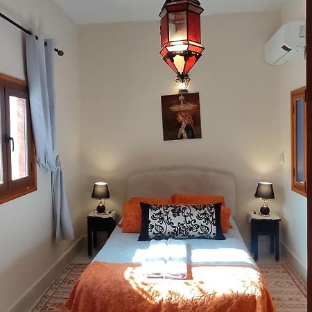 Dar Alkatib Meknes Acomodação com café da manhã Exterior foto